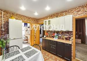 Дом 70м&sup2;, 2-этажный, участок 4 сот.  