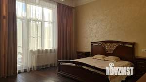 Дом 660м&sup2;, 3-этажный, участок 8 сот.  