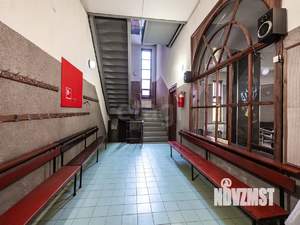 Дом 760м², 3-этажный, участок 6 сот.  