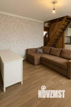 Дом 105м&sup2;, 2-этажный, участок 8 сот.  