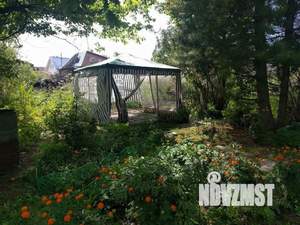 Дом 40м&sup2;, 2-этажный, участок 6 сот.  