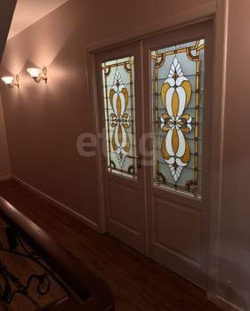 Дом 292м&sup2;, 2-этажный, участок 1 сот.  