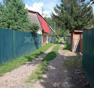 Дом 65м&sup2;, 2-этажный, участок 5 сот.  