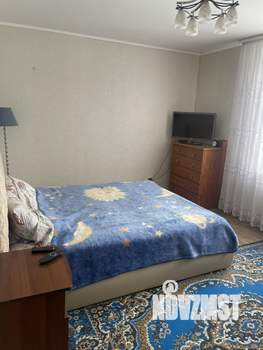 Дом 100м&sup2;, 2-этажный, участок 3 сот.  