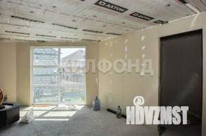 Коттедж 220м², 2-этажный, участок 6 сот.  