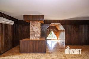 Дом 240м&sup2;, 3-этажный, участок 2 сот.  