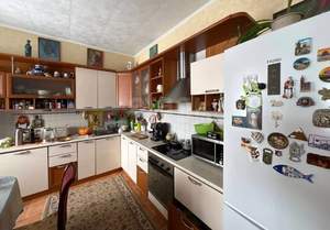 Дом 323м&sup2;, 3-этажный, участок 14 сот.  