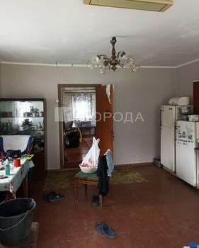 Дом 40м², 2-этажный, участок 6 сот.  