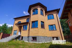 Коттедж 523м&sup2;, 3-этажный, участок 10 сот.  