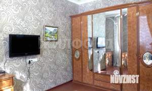 Коттедж 350м², 3-этажный, участок 15 сот.  