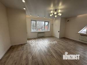 Коттедж 299м², 3-этажный, участок 7 сот.  