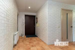 Дом 282м², 2-этажный, участок 8 сот.  