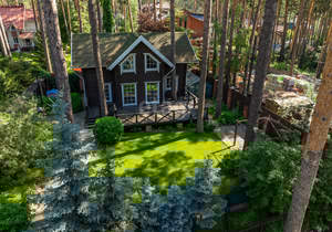 Дом 110м&sup2;, 2-этажный, участок 10 сот.  