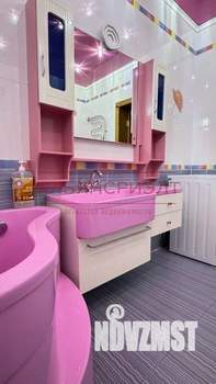 Коттедж 374м², 3-этажный, участок 6 сот.  