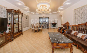 Дом 345м&sup2;, 3-этажный, участок 4 сот.  