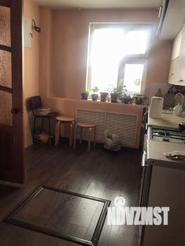 Дом 60м², 2-этажный, участок 5 сот.  