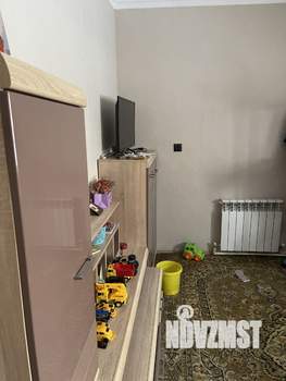 Дом 180м&sup2;, 2-этажный, участок 4 сот.  