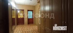 Дом 359м², 2-этажный, участок 10 сот.  