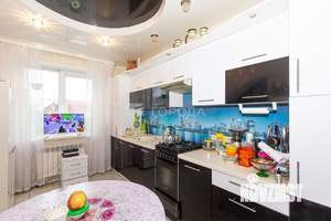 Дом 240м², 2-этажный, участок 10 сот.  