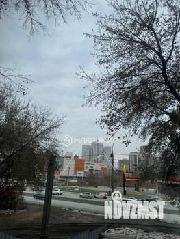 Дом 200м&sup2;, 2-этажный, участок 4 сот.  