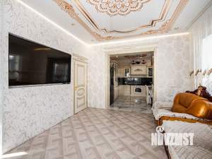 Дом 224м², 3-этажный, участок 3 сот.  