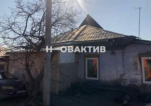 Дом 142м², 3-этажный, участок 30 сот.  