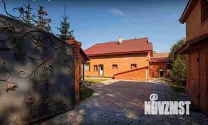Коттедж 400м², 2-этажный, участок 15 сот.  