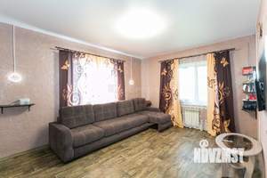 Дом 230м², 3-этажный, участок 6 сот.  