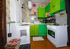 Дом 30м², 2-этажный, участок 10 сот.  