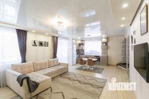 Дом 176м&sup2;, 2-этажный, участок 7 сот.  