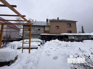 Дом 360м&sup2;, 4-этажный, участок 8 сот.  