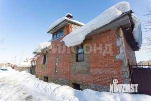 Дом 204м&sup2;, 3-этажный, участок 8 сот.  