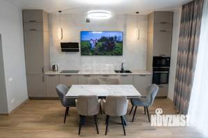 Дом 180м&sup2;, 2-этажный, участок 6 сот.  