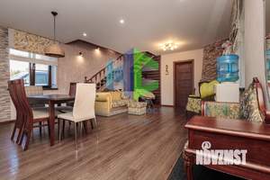 Коттедж 135м&sup2;, 2-этажный, участок 9 сот.  