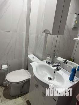 Дом 100м&sup2;, 2-этажный, участок 11 сот.  