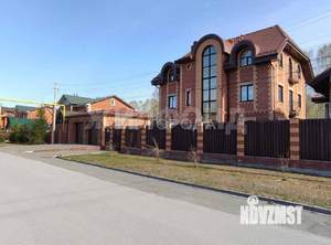 Дом 366м&sup2;, 3-этажный, участок 11 сот.  