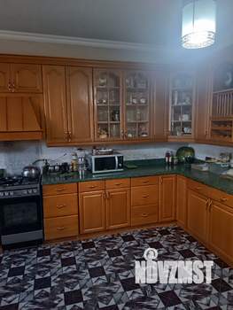 Коттедж 432м², 2-этажный, участок 10 сот.  