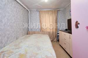 Дом 60м&sup2;, 2-этажный, участок 5 сот.  