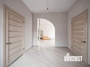 Дом 290м², 3-этажный, участок 8 сот.  