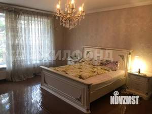 Коттедж 750м&sup2;, 2-этажный, участок 20 сот.  