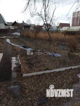 Дом 30м², 2-этажный, участок 11 сот.  