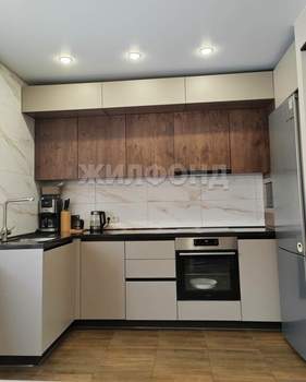 Дом 125м&sup2;, 2-этажный, участок 8 сот.  