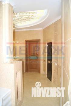 Коттедж 600м², 3-этажный, участок 12 сот.  