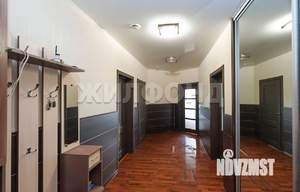 Дом 221м², 2-этажный, участок 5 сот.  