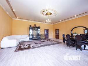 Дом 191м², 2-этажный, участок 12 сот.  
