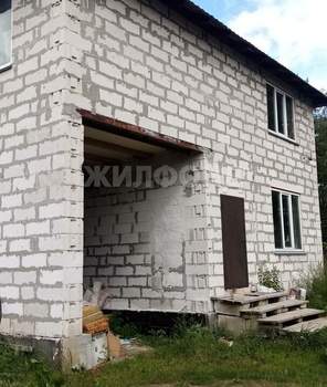 Дом 166м², 2-этажный, участок 6 сот.  