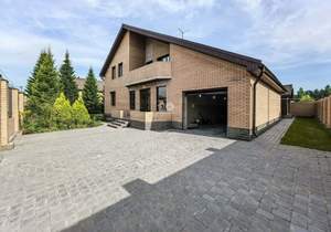 Дом 250м², 2-этажный, участок 9 сот.  
