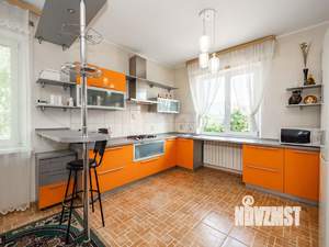 Дом 232м², 2-этажный, участок 7 сот.  