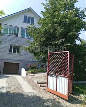 Дом 216м², 2-этажный, участок 6 сот.  