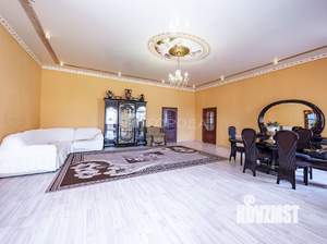 Дом 191м², 2-этажный, участок 12 сот.  